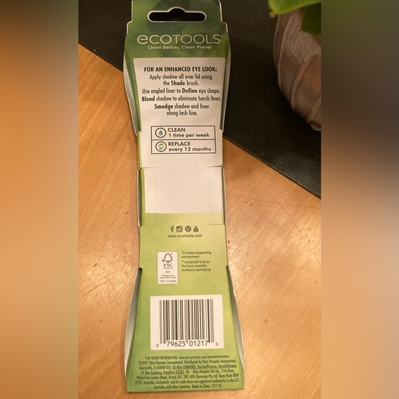 EcoTools Eye Enhancing Duo Makeup Brush Set - Picture 9 of 12